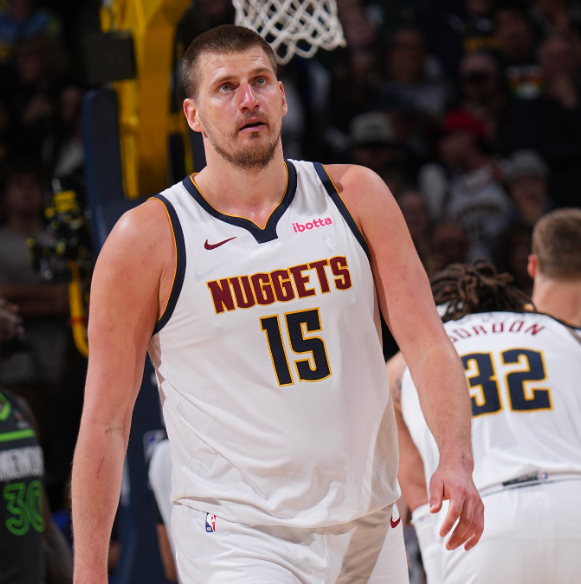 肋部出球受 肋部出球受